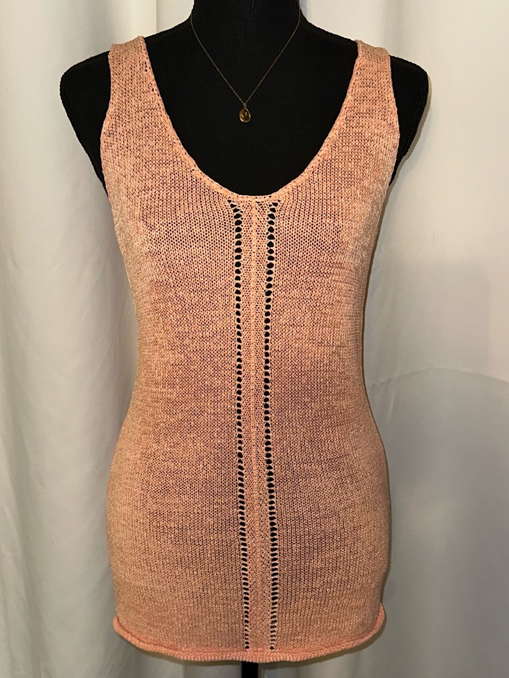 Willi Smith Peach Slinky Knit Scoop Neck Tank